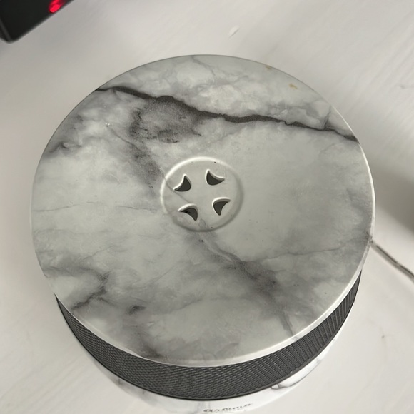 Diffuser - Picture 3 of 4